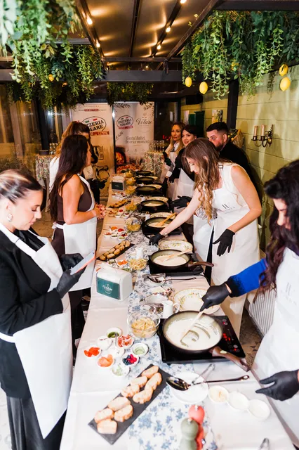 Participante la atelierul de gătit Italian Cooking Experience, Volare Natura, 12 octombrie 2026 (foto 13)